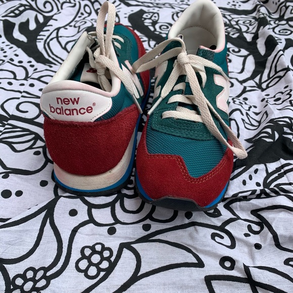 new balance 420 classic cyan